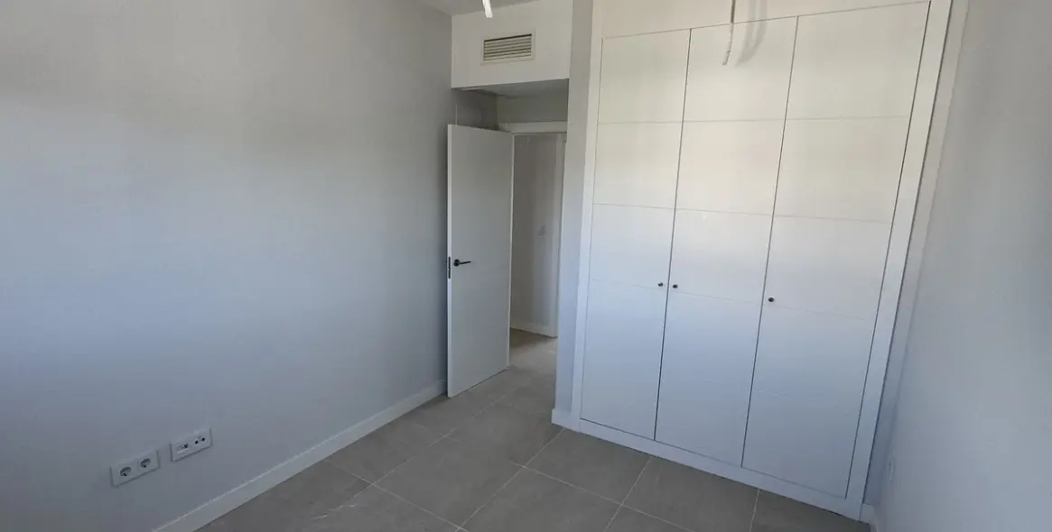 Sale of penthouse in Selwo 14