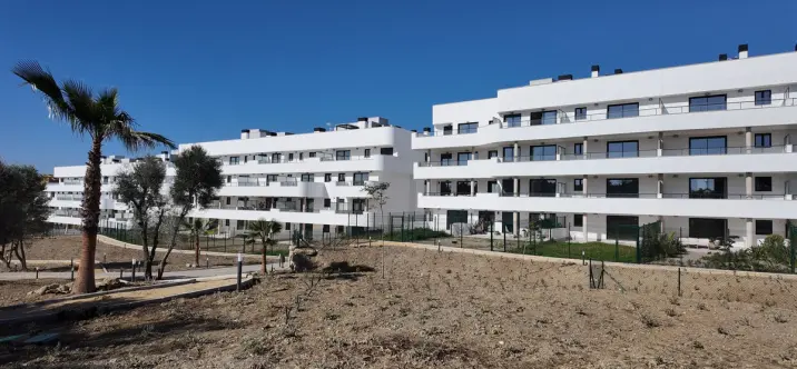 Sale of penthouse in Estepona 1