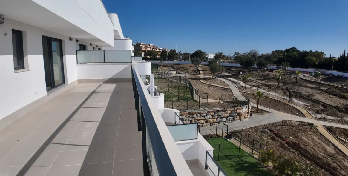 Sale of penthouse in Estepona 13