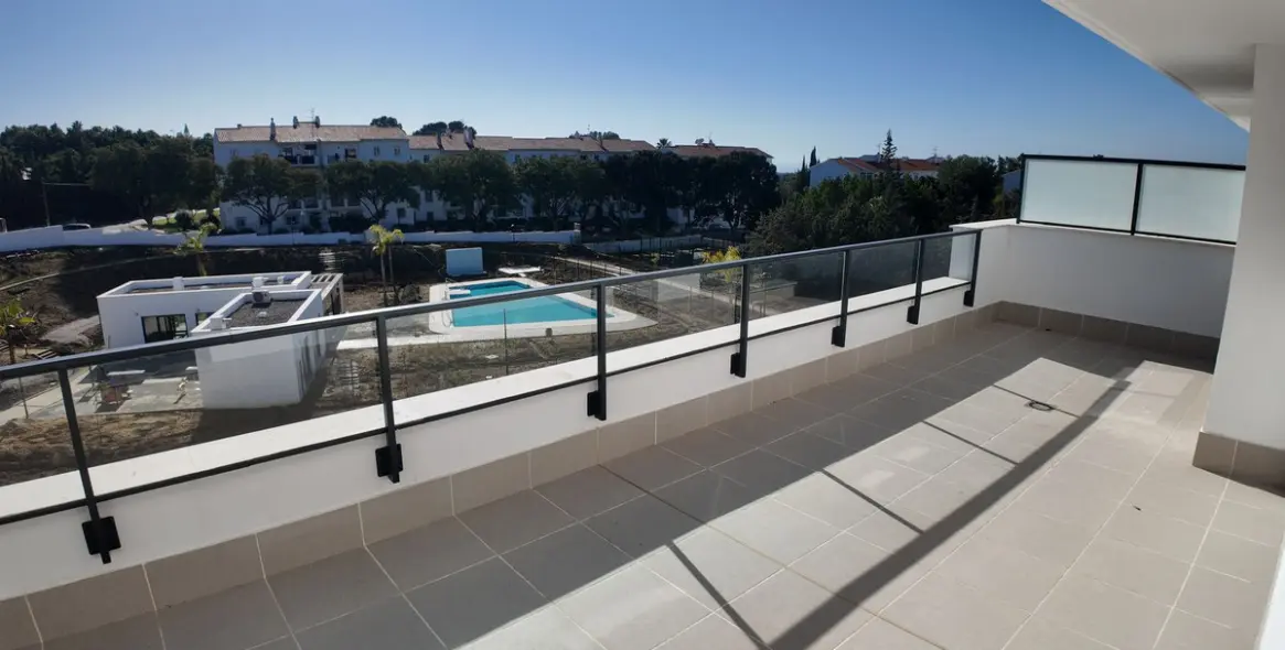 Venta de ático en Estepona 24