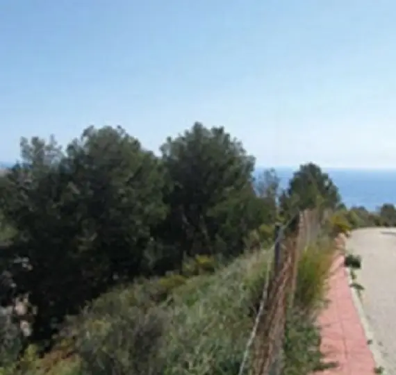 Продажа  жилого участка в Benalmadena Pueblo