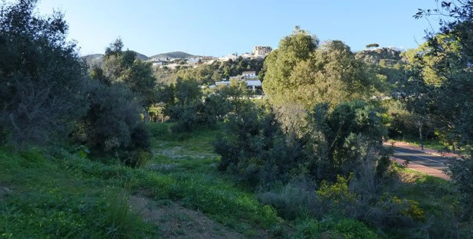 Venta de parcela residencial en Benalmadena Pueblo 3