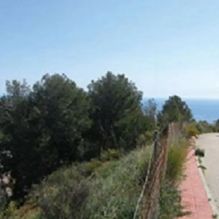 Продажа  жилого участка в Benalmadena Pueblo