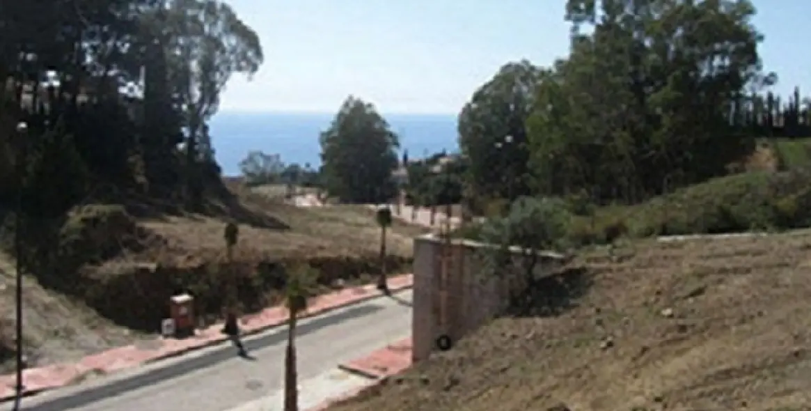 Продажа  жилого участка в Benalmadena Pueblo 6