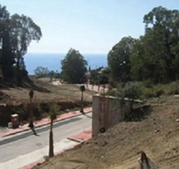 Продажа  жилого участка в Benalmadena Pueblo
