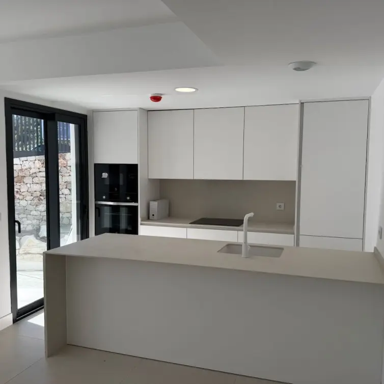 Venta de apartamento en planta media en Fuengirola