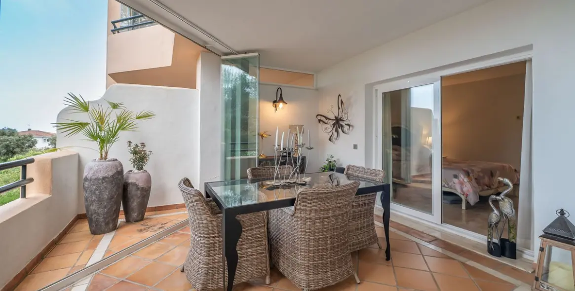 Продажа апартаментов на среднем этаже в Elviria 2