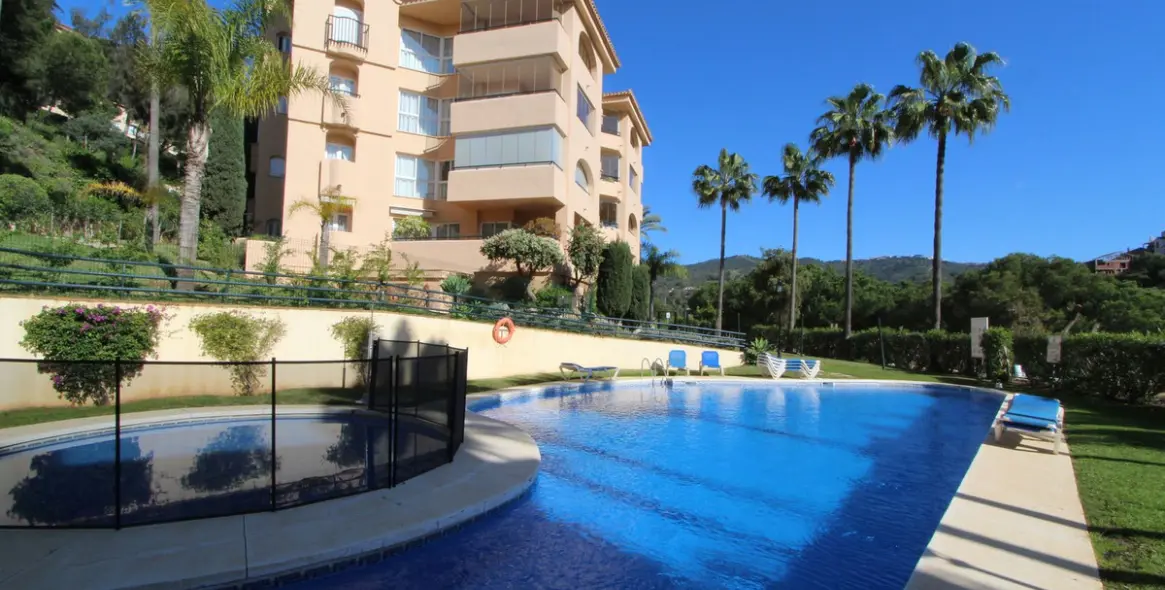 Продажа апартаментов на среднем этаже в Elviria 3