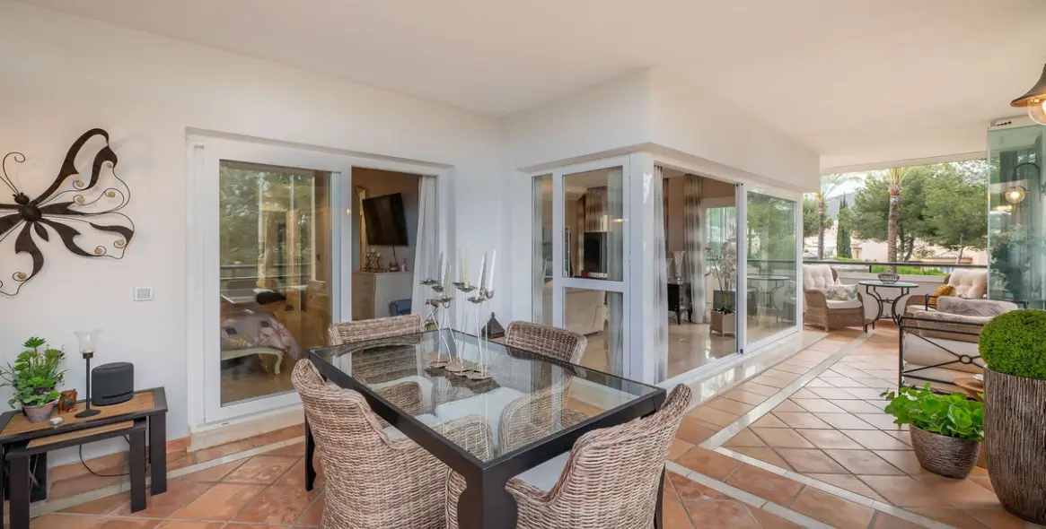 Продажа апартаментов на среднем этаже в Elviria 9