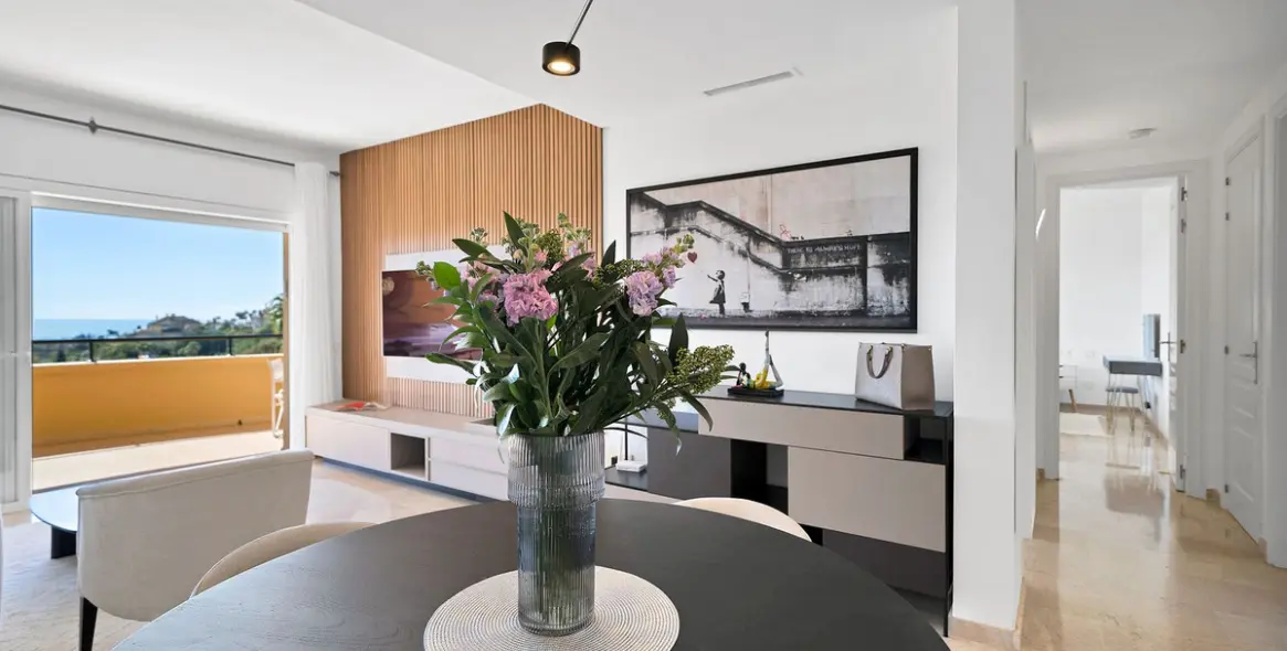 Продажа апартаментов на среднем этаже в Elviria 15