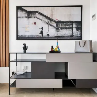 Sale of middle floor apartment in Elviria