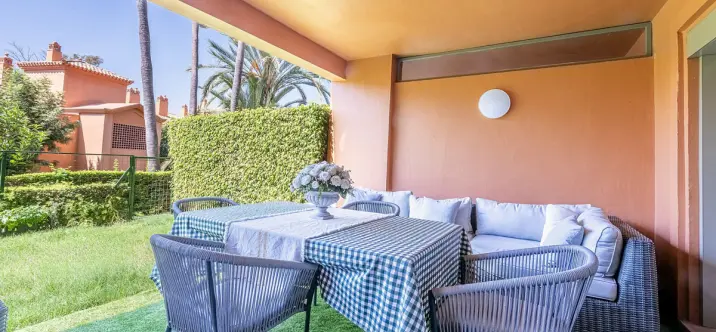 Venta de apartamento en planta baja en Estepona 4