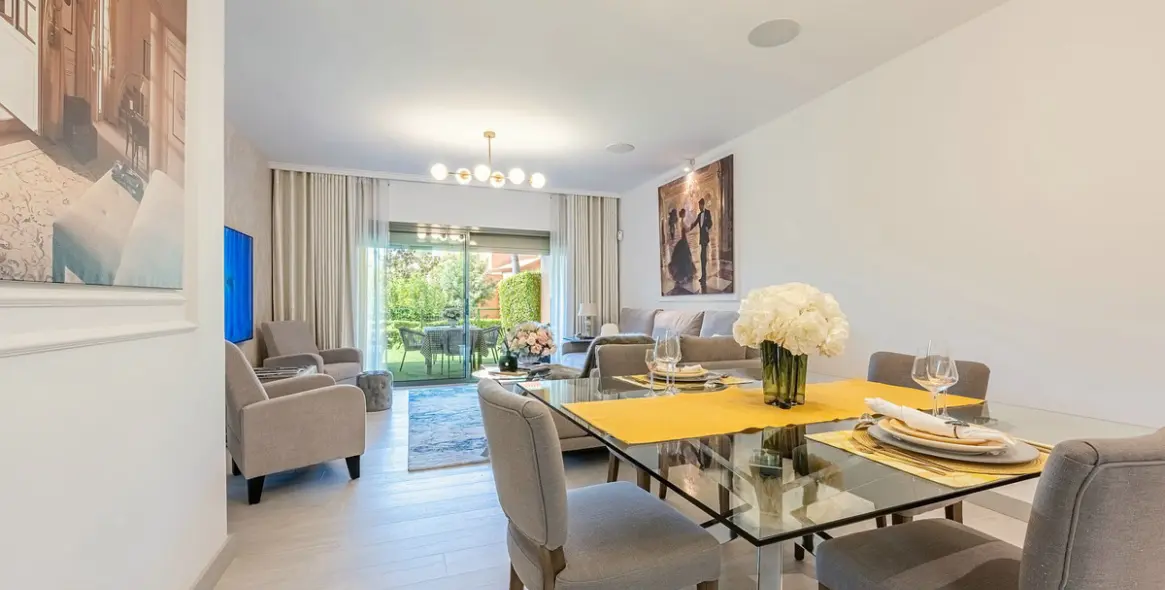 Venta de apartamento en planta baja en Estepona 3