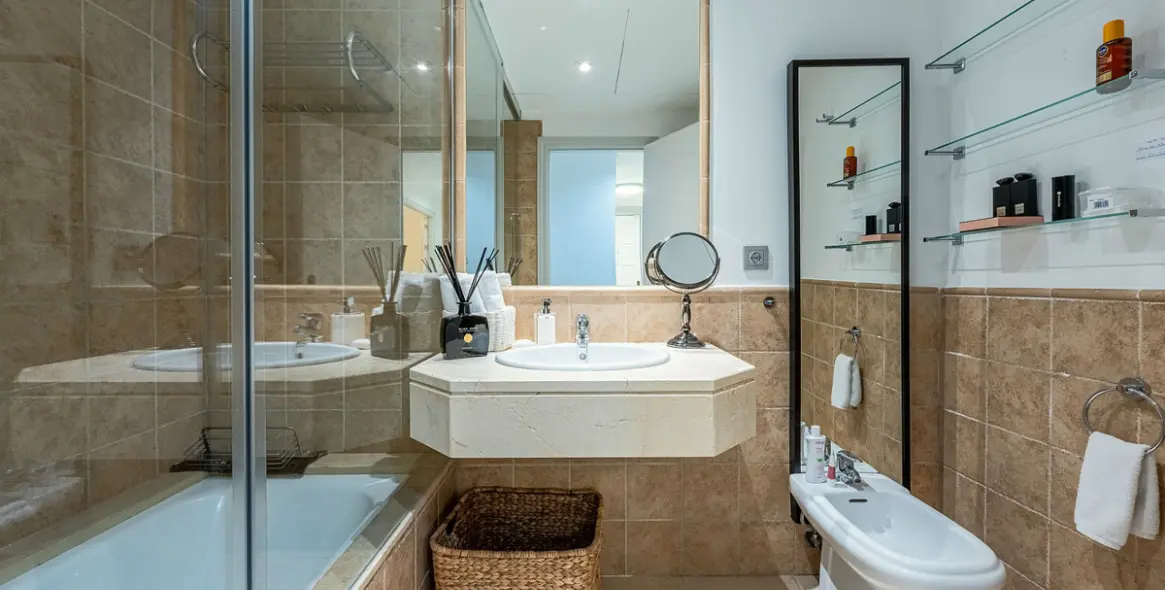 Venta de apartamento en planta baja en Estepona 11