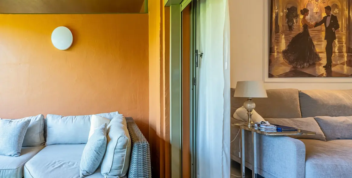 Venta de apartamento en planta baja en Estepona 20