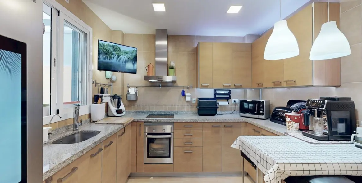 Sale of townhouse in Benalmadena Costa 25