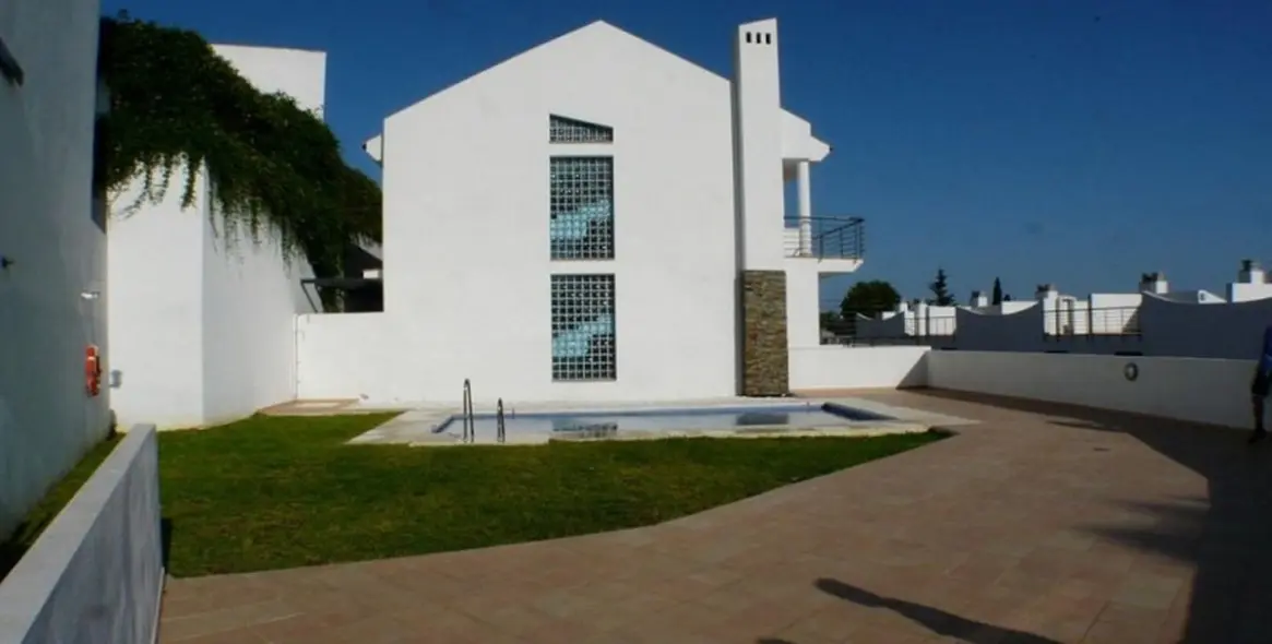 Sale of townhouse in Benalmadena Costa 26