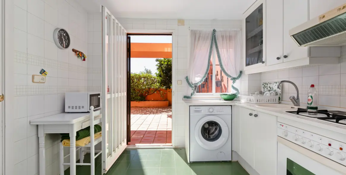 Sale of ground floor apartment in Marbella 5