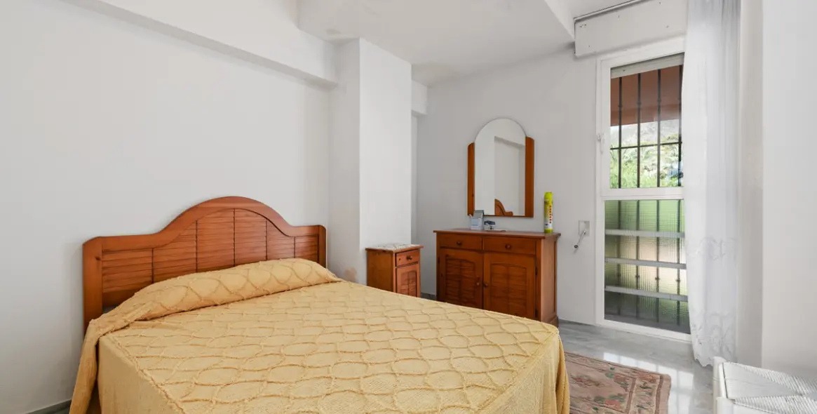 Sale of ground floor apartment in Marbella 9