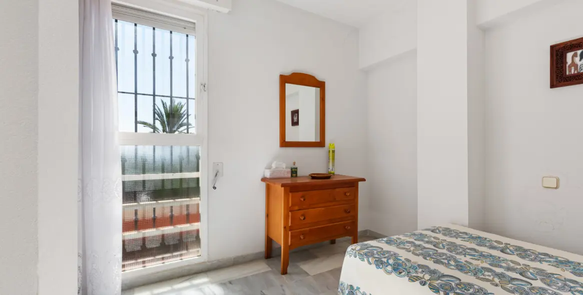 Sale of ground floor apartment in Marbella 10