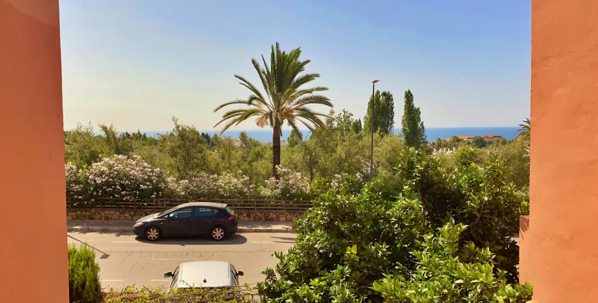 Sale of ground floor apartment in Marbella 16