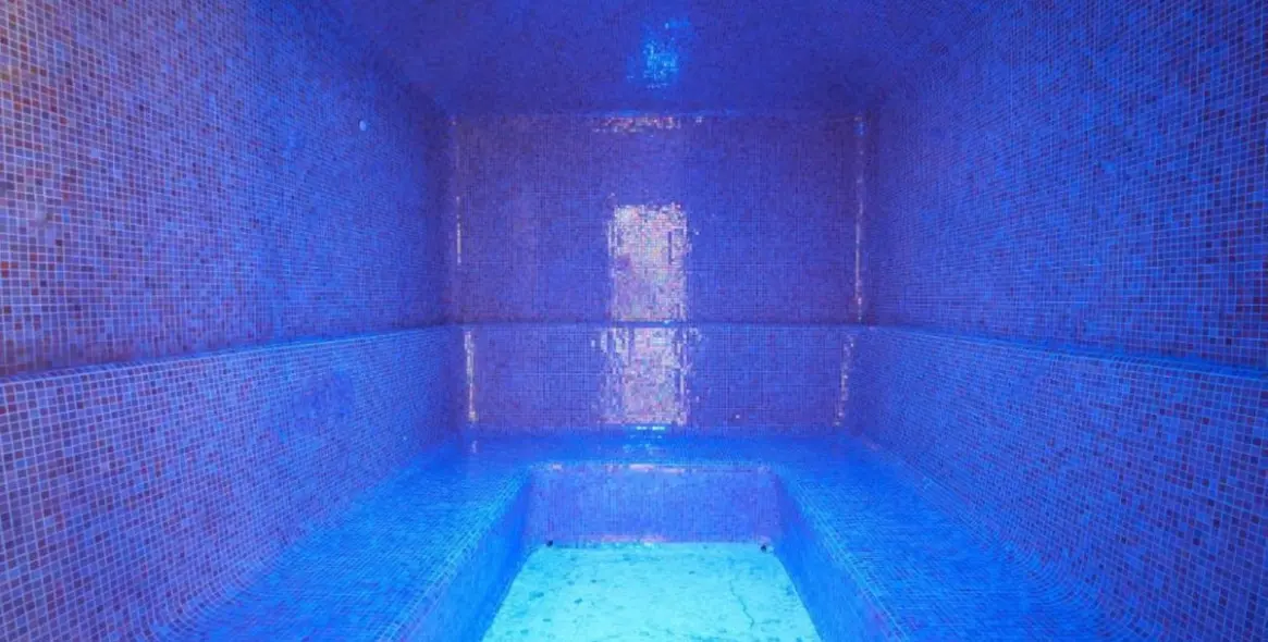 Sale of ground floor apartment in Benahavís 20