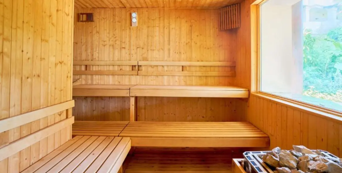 Sale of ground floor apartment in Benahavís 22