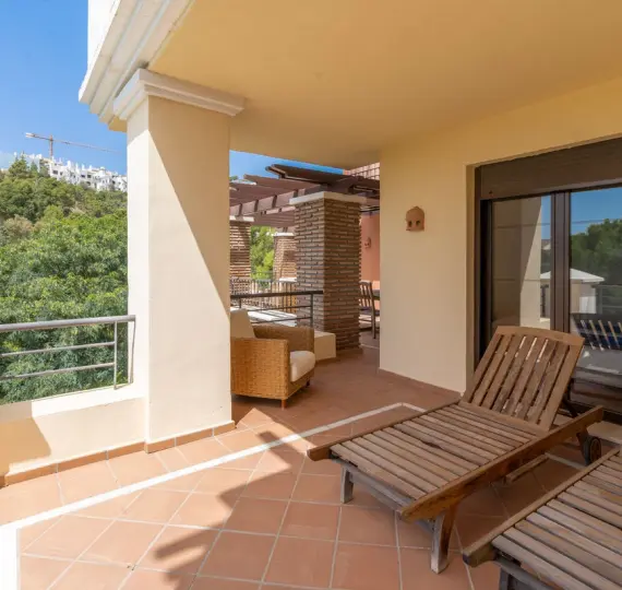 Sale of middle floor apartment in Los Arqueros