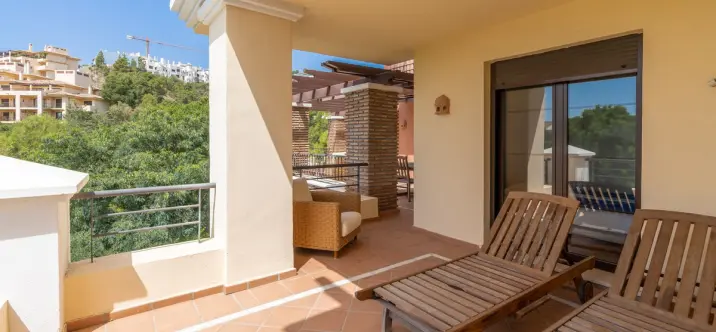 Sale of middle floor apartment in Los Arqueros 1