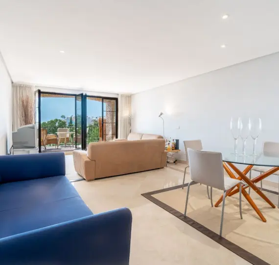 Sale of middle floor apartment in Los Arqueros