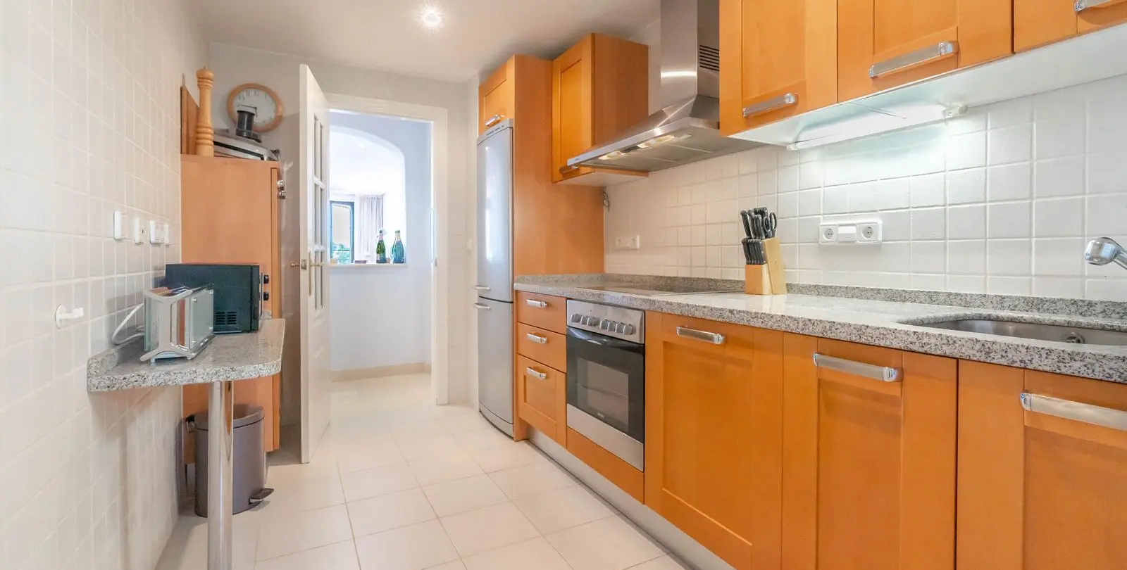 Sale of middle floor apartment in Los Arqueros 17