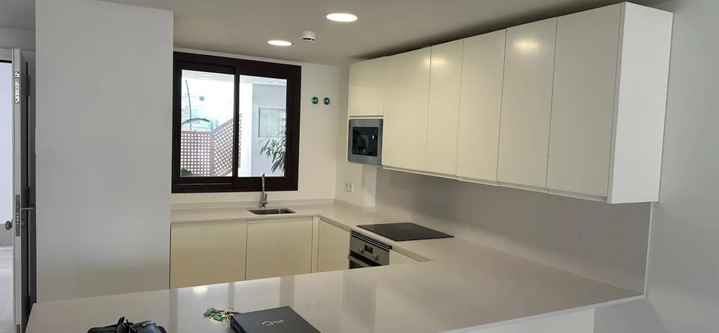 Sale of ground floor apartment in Benalmadena Costa 1