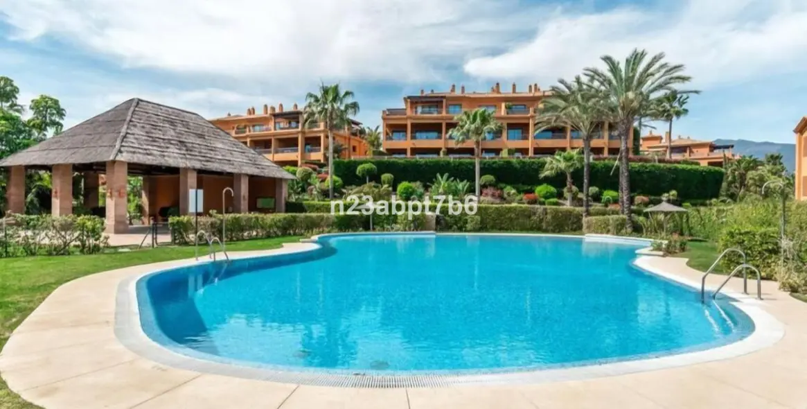 Sale of ground floor apartment in Atalaya 1