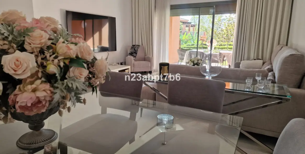 Sale of ground floor apartment in Atalaya 2