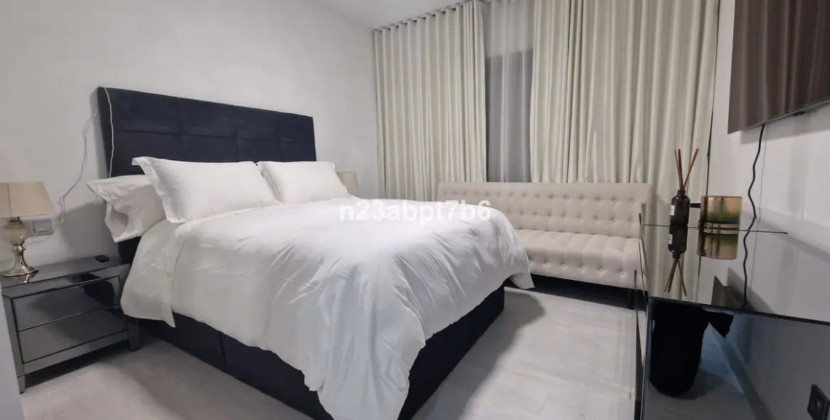 Sale of ground floor apartment in Atalaya 5