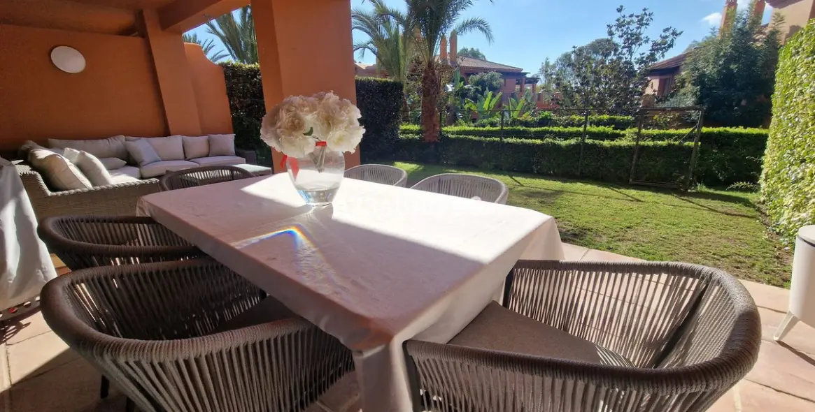 Sale of ground floor apartment in Atalaya 9