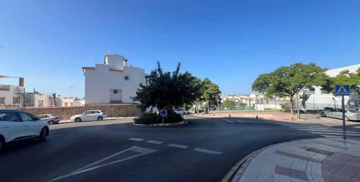 Sale of townhouse in Estepona 1