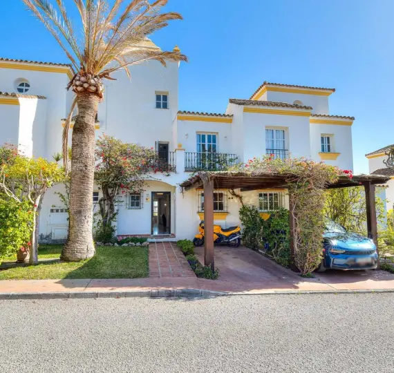 Продажа таунхауса в Estepona
