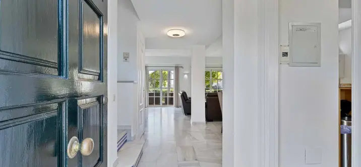 Продажа таунхауса в Estepona 2