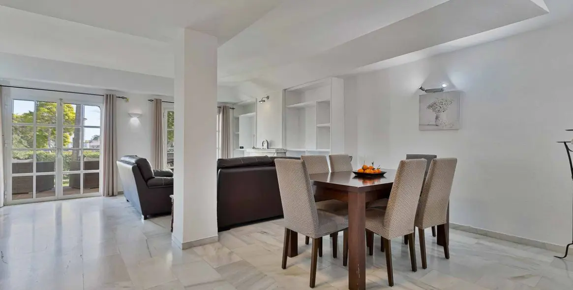 Продажа таунхауса в Estepona 7