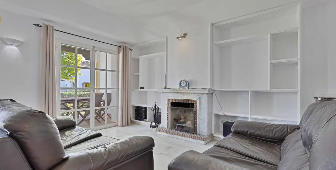 Продажа таунхауса в Estepona 9