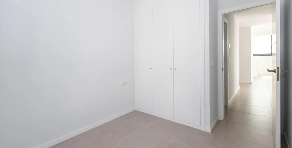 Sale of penthouse in Estepona 12