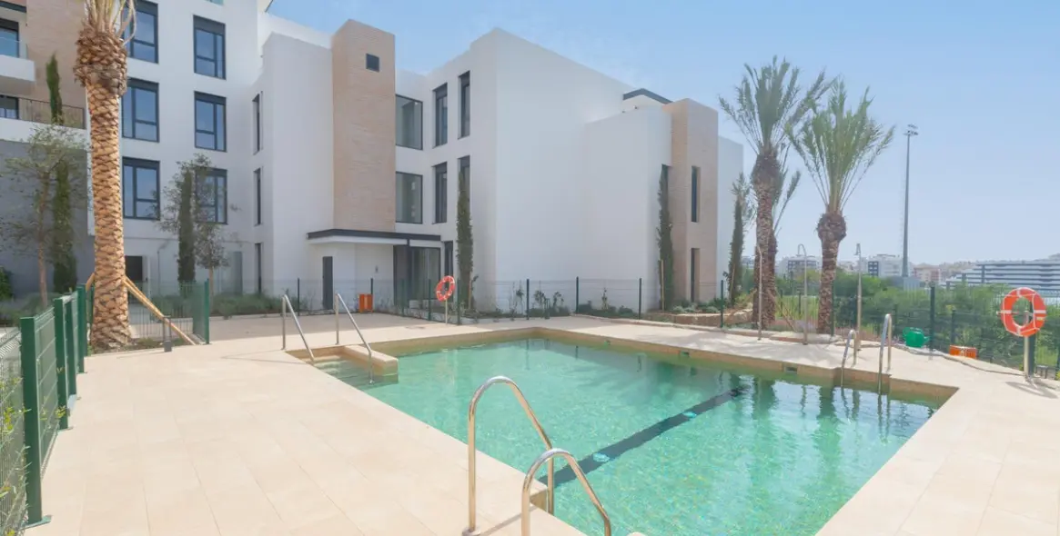 Sale of penthouse in Estepona 15