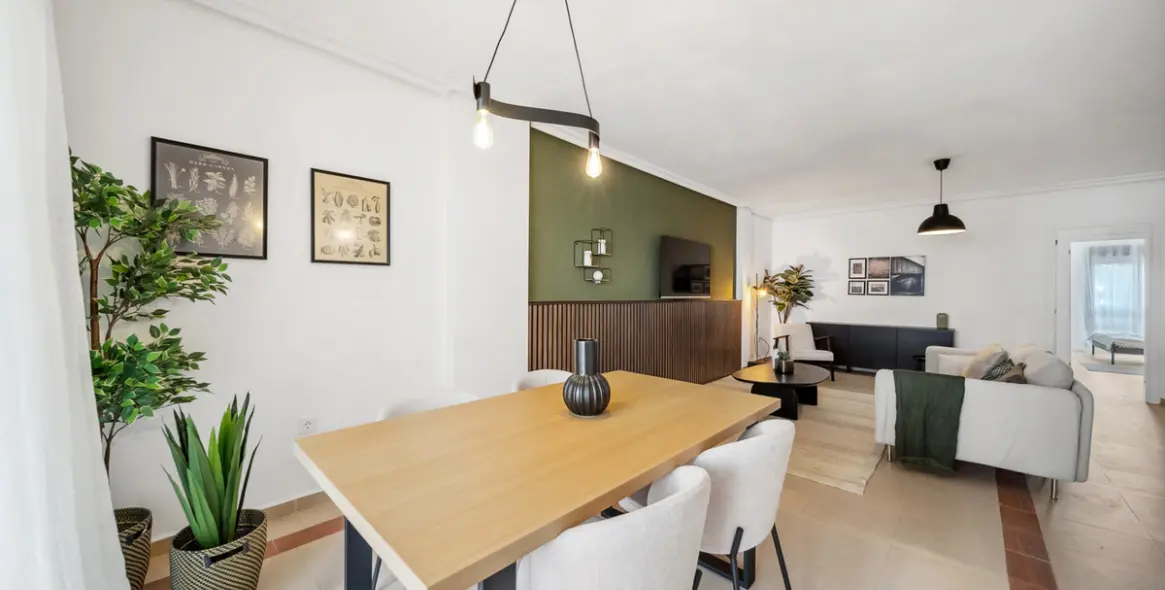 Продажа апартаментов на среднем этаже в Nueva Andalucía 2