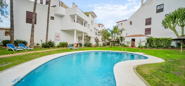 Sale of middle floor apartment in Nueva Andalucía 4