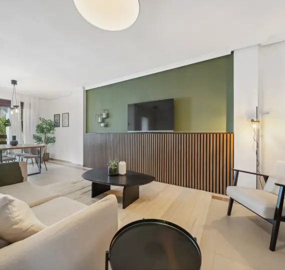 Sale of middle floor apartment in Nueva Andalucía