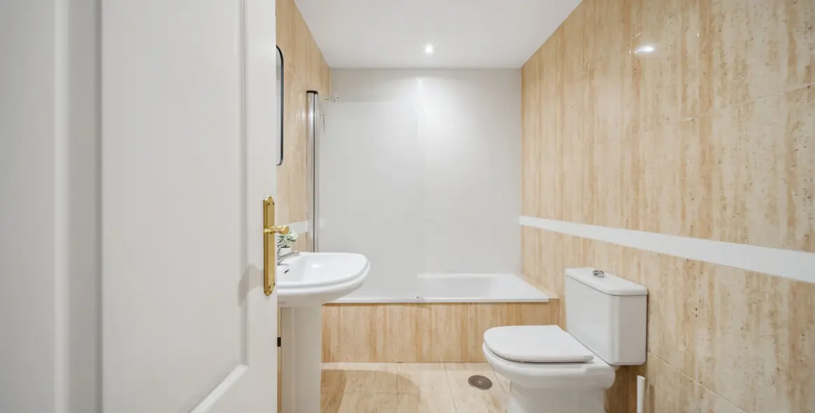 Продажа апартаментов на среднем этаже в Nueva Andalucía 20