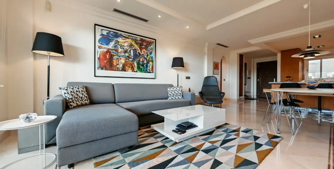 Продажа апартаментов на среднем этаже в Nueva Andalucía 1