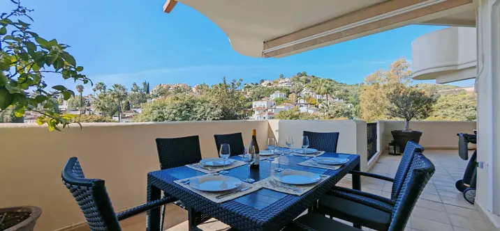 Продажа апартаментов на среднем этаже в Nueva Andalucía 4