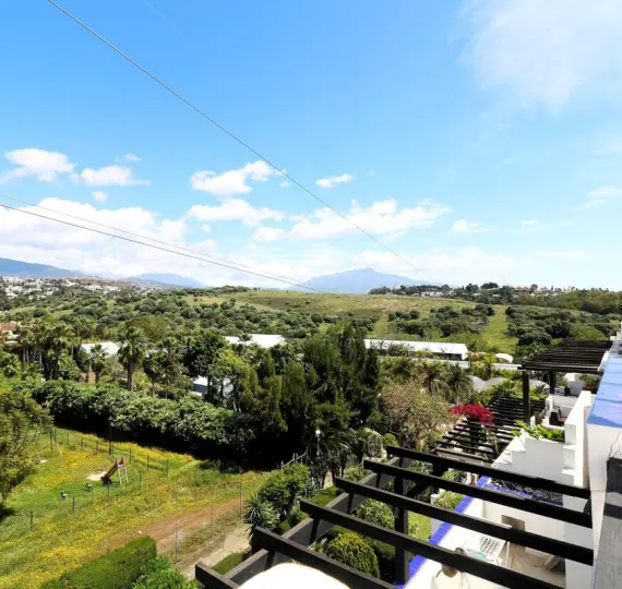 Sale of penthouse duplex in Bel Air